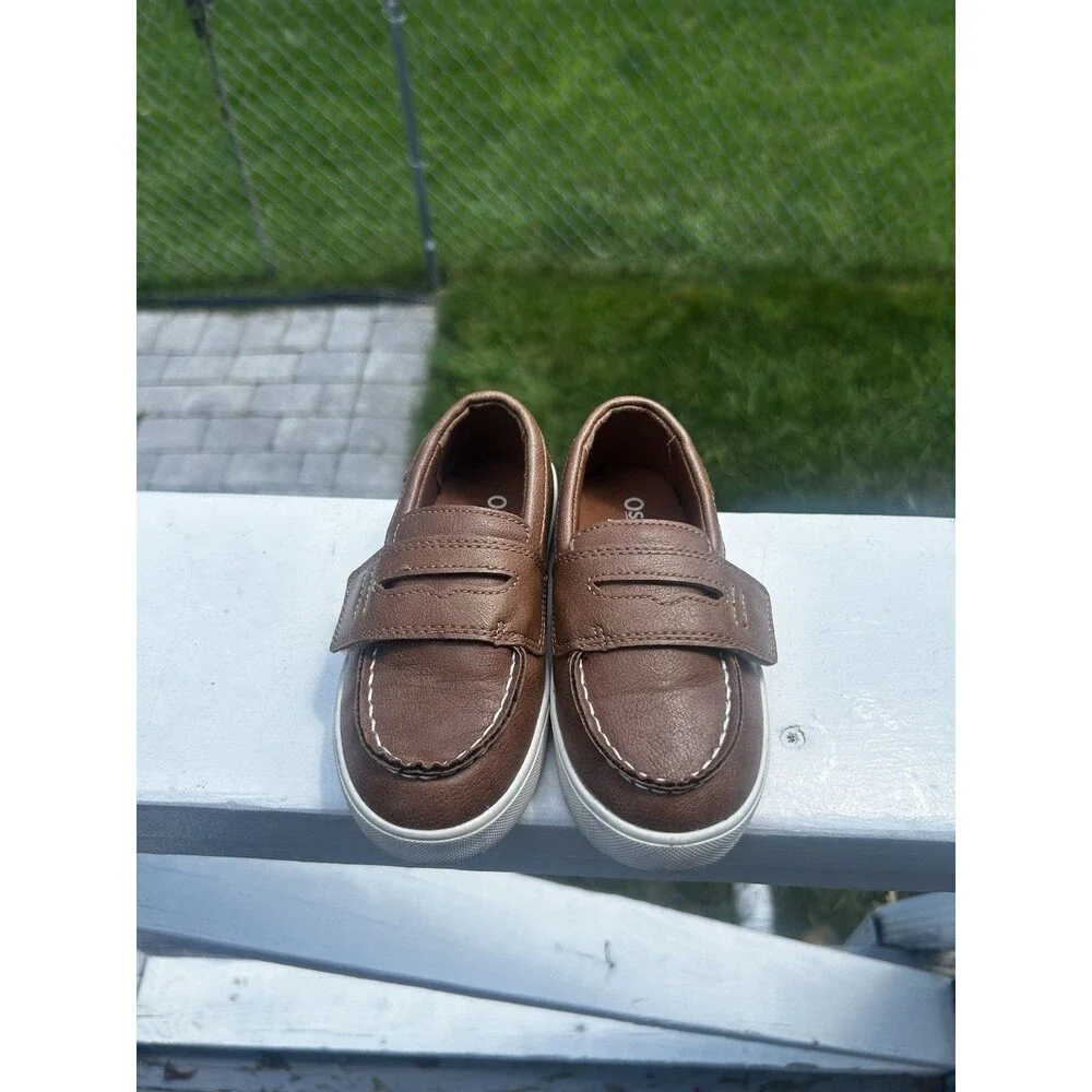 OshKosh B’gosh Boys Size 9M Brown Boat Shoes Sneakers